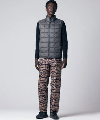 カーキ/モデル身長 184cm/着用サイズ L