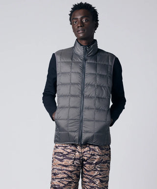 カーキ/モデル身長 184cm/着用サイズ L