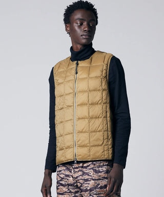 ベージュ/モデル身長 184cm/着用サイズ L