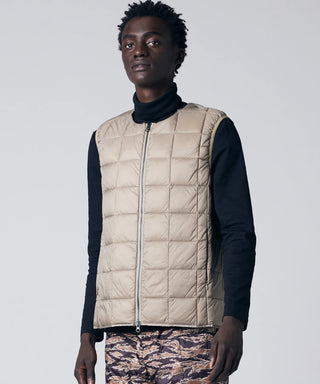 カーキ/モデル身長 184cm/着用サイズ L