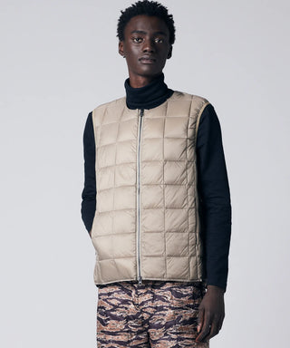 カーキ/モデル身長 184cm/着用サイズ L