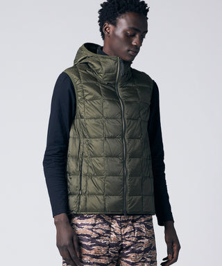 ダークオリーブ/モデル身長 184cm/着用サイズ L