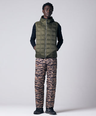 ダークオリーブ/モデル身長 184cm/着用サイズ L