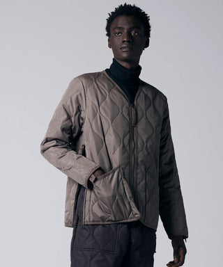 ライトモカ/モデル身長 184cm/着用サイズ L