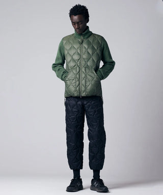 オリーブ/モデル身長 184cm/着用サイズ L