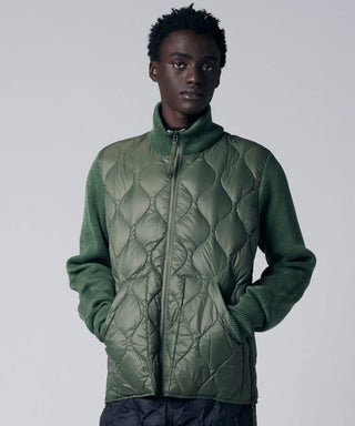 オリーブ/モデル身長 184cm/着用サイズ L