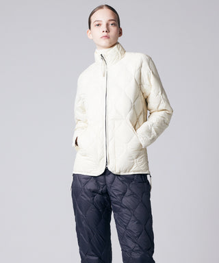 オフホワイト/モデル身長 170cm/着用サイズ XS