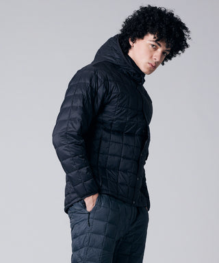 ブラック/モデル身長 180cm/着用サイズ L