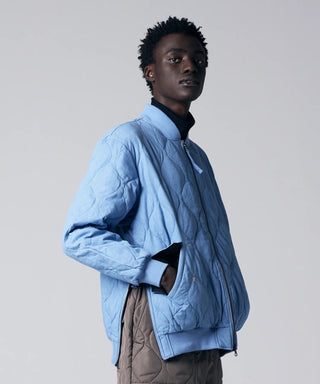 ブルーデニム/モデル身長 184cm/着用サイズ L