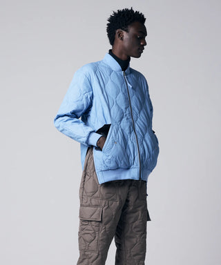 ブルーデニム/モデル身長 184cm/着用サイズ L