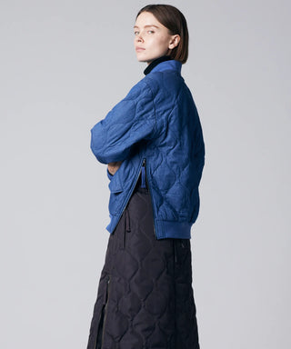 ブルーデニム/モデル身長 171cm/着用サイズ XS