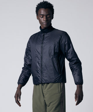 パープル×ブラック(裏側)/モデル身長 184cm/着用サイズ L