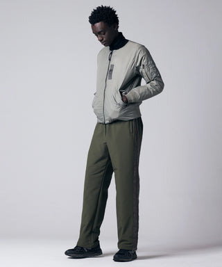 D.セージグリーン×D.オリーブ/モデル身長 184cm/着用サイズ L