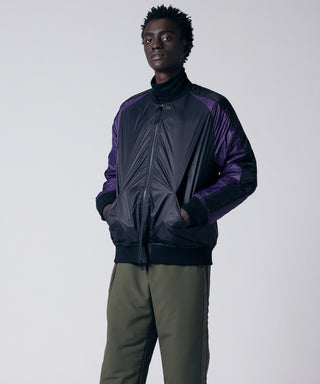 ブラック/オフホワイト×ブラック/D.パープル/モデル身長 184cm/着用サイズ L