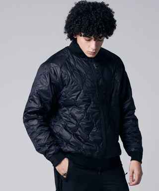 ブラック(ブラック)/モデル身長 180cm/着用サイズ L