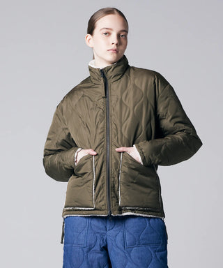 ダークオリーブ×クリーム(ダウン面)/モデル身長 170cm/着用サイズ XS