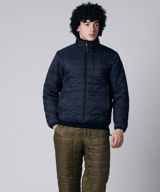 ダークネイビー×ベージュ/モデル身長 180cm/着用サイズ L