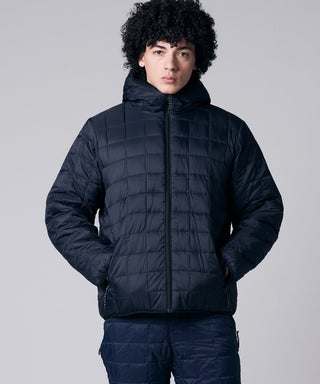 ダークネイビー×ブラック/モデル身長 180cm/着用サイズ L