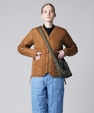 ダークベージュ/モデル身長 170cm/着用サイズ L