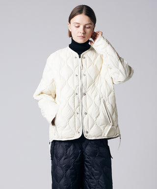 オフホワイト/モデル身長 171cm/着用サイズ M