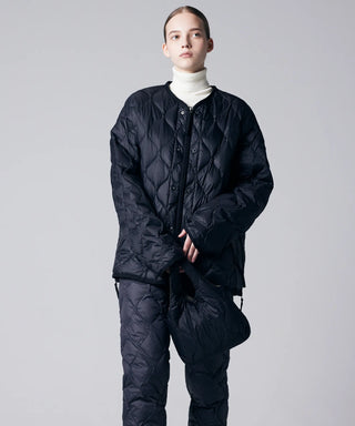 ブラック/モデル身長 170cm/着用サイズ M