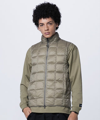 カーキ/モデル身長 180cm/着用サイズ L