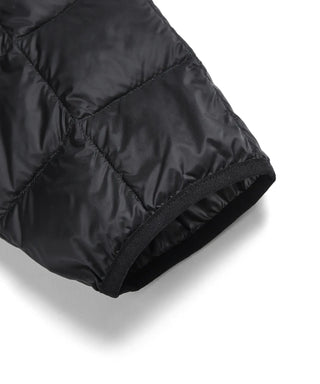 袖口はストレッチパイピングテープ仕様