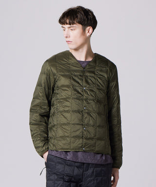 ダークオリーブ/モデル身長178 cm/着用サイズ L