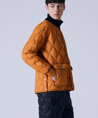 ダークオレンジ/モデル身長 178cm/着用サイズ L