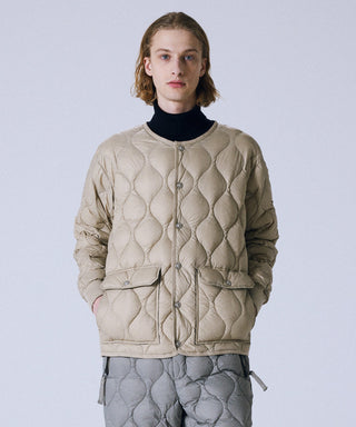 グレーベージュ/モデル身長 180cm/着用サイズ L