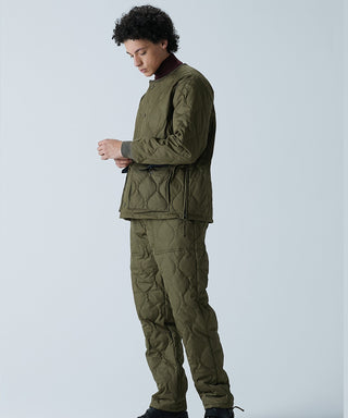 ダークオリーブ/モデル身長 180cm/着用サイズ L