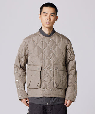 ライトモカ/モデル身長 180cm/着用サイズ L