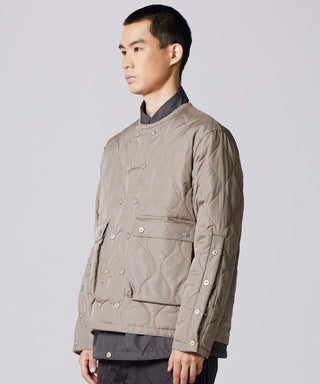 ライトモカ/モデル身長 180cm/着用サイズ L