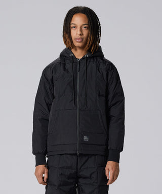 ブラック/モデル身長 179cm/着用サイズ L