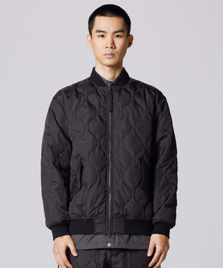 ブラック/モデル身長 180cm/着用サイズ L