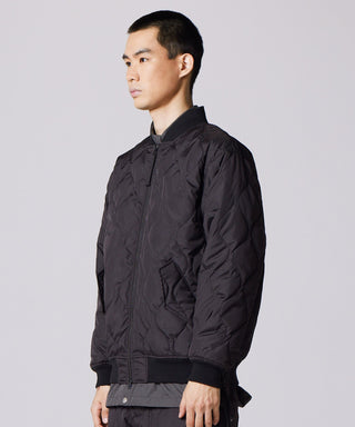 ブラック/モデル身長 180cm/着用サイズ L