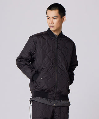 ブラック/モデル身長 180cm/着用サイズ L