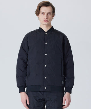 ブラック/モデル身長 180cm/着用サイズ L