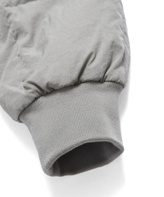 袖口はリブ仕様