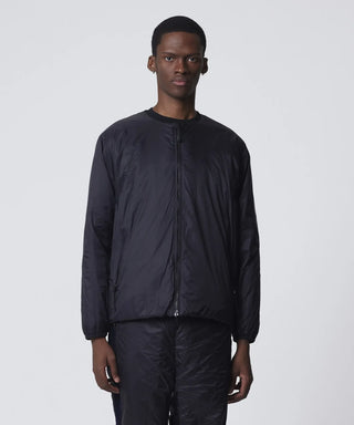 ブラック×ブラック(裏側)/モデル身長 184cm/着用サイズ L