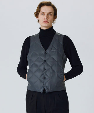 チャコール(表側)/モデル身長 180cm/着用サイズ L