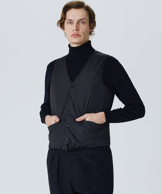 チャコール(裏側)/モデル身長 180cm/着用サイズ L