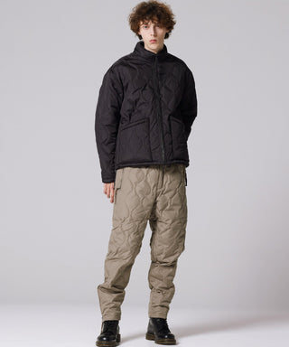 ブラック×ブラック(ボア面)/モデル身長 183cm/着用サイズ L