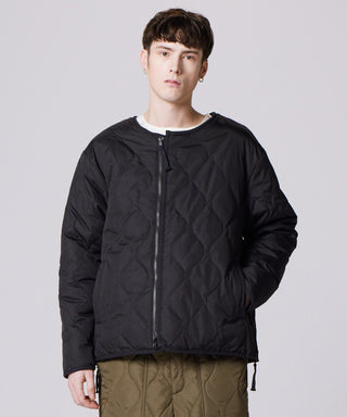 ブラック×ブラック(ダウン面)/モデル身長 178cm/着用サイズ L