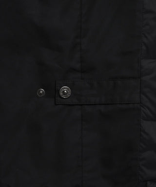 後ろウエスト部分のタブ