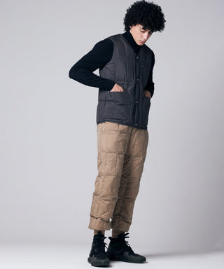 ダークチャコール／モデル身長 180cm／着用サイズ L