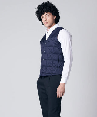 ネイビー／モデル身長 180cm／着用サイズ L