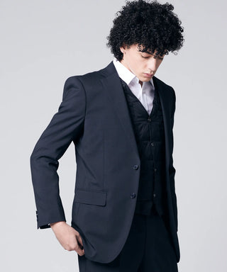 ブラック／モデル身長 180cm／着用サイズ L
