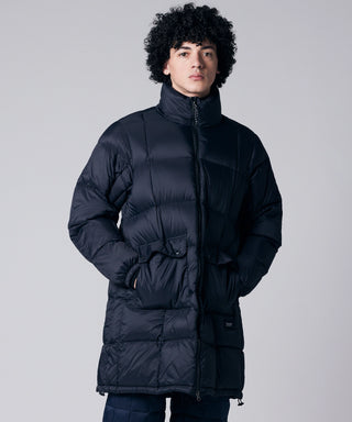 ブラック／モデル身長 180cm／着用サイズ L