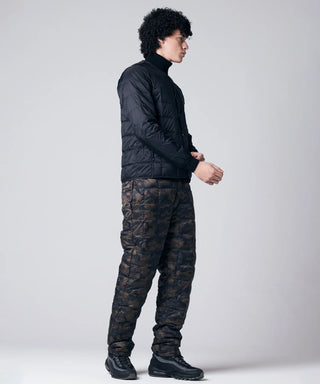ブラック／モデル身長 180cm／着用サイズ L